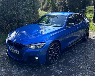 2017 - BMW 3-Series Manual