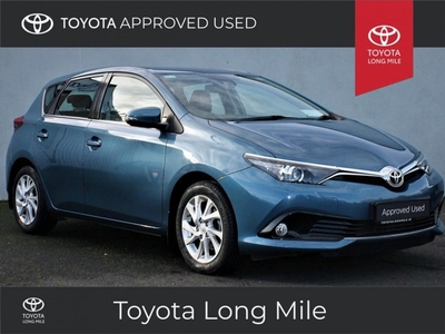 2017 - Toyota Auris Manual