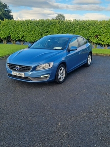 2017 - Volvo S60 Manual