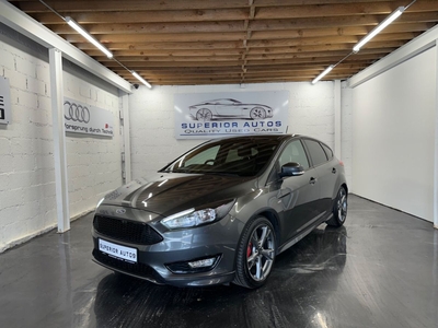 2018 - Ford Focus Manual