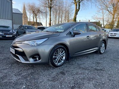 2018 - Toyota Avensis Manual