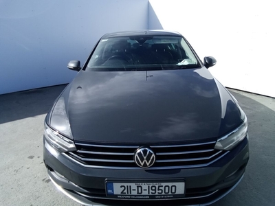 2021 - Volkswagen Passat Automatic