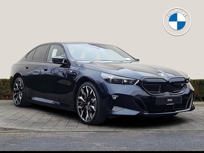 2023 - BMW i5 Automatic