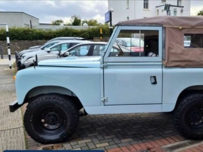 1960 - Land Rover Defender ---