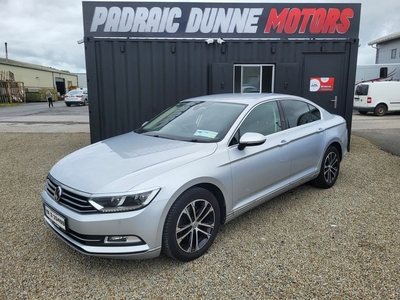 2019 - Volkswagen Passat Manual