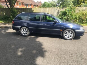 2001 - Toyota Avensis Automatic