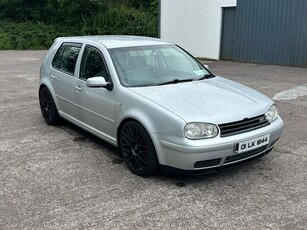 2001 - Volkswagen Golf ---