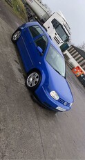 2002 - Volkswagen Golf ---