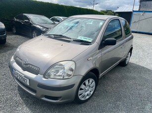 2004 - Toyota Yaris Manual