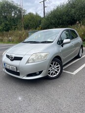 2007 - Toyota Auris ---