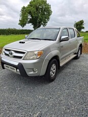 2007 - Toyota Hilux Manual