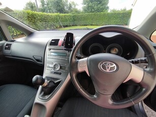 2008 - Toyota Auris ---