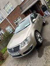 2008 - Volkswagen Passat Manual