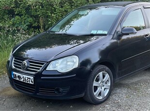 2008 - Volkswagen Polo ---