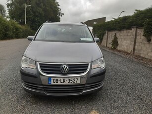 2008 - Volkswagen Touran Manual