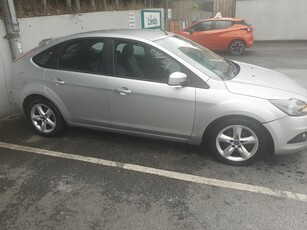 2009 - Ford Focus ---