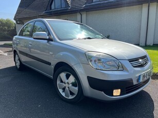 2009 - Kia Rio Manual