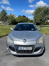 2009 - Renault Megane ---