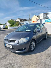 2009 - Toyota Auris ---