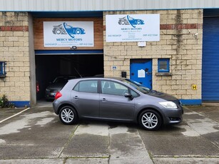 2009 - Toyota Auris