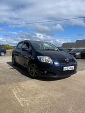 2009 - Toyota Auris ---