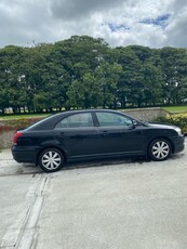 2009 - Toyota Avensis ---