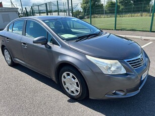 2009 - Toyota Avensis ---