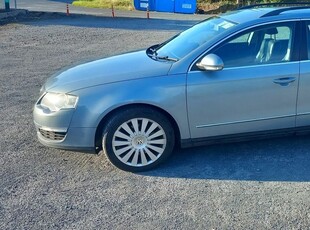 2009 - Volkswagen Passat Manual