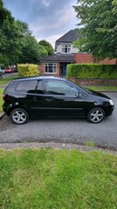 2009 - Volkswagen Polo ---