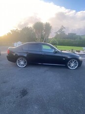 2010 - BMW 3-Series ---