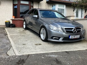 2010 - Mercedes-Benz E-Class Manual