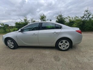 2010 - Opel Insignia Manual