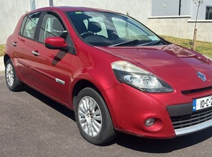 2010 - Renault Clio Automatic