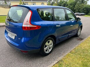 2010 - Renault Grand Scenic Manual