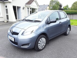 2010 - Toyota Yaris Manual