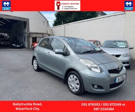 2010 - Toyota Yaris Manual