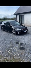 2010 - Volkswagen Golf ---