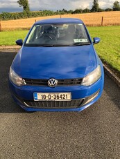 2010 - Volkswagen Polo Manual