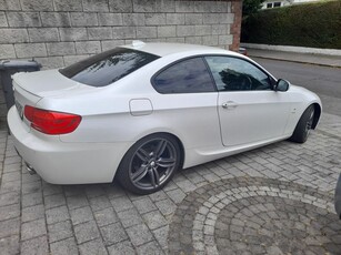 2011 - BMW 3-Series Manual