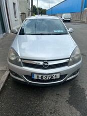 2011 - Opel Astra Manual