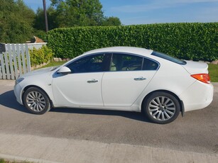 2011 - Opel Insignia Manual