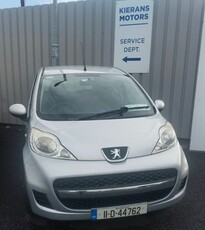 2011 - Peugeot 107 Manual