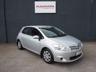 2011 - Toyota Auris Manual