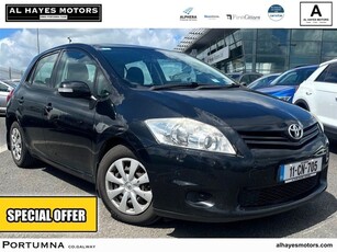 2011 - Toyota Auris Manual