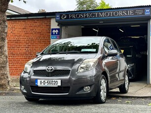 2011 - Toyota Yaris Manual