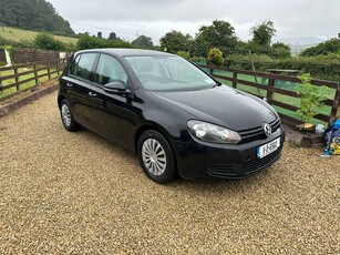 2011 - Volkswagen Golf Manual