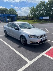 2011 - Volkswagen Passat Manual