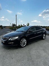 2011 - Volkswagen Passat Manual