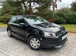 2011 - Volkswagen Polo Manual