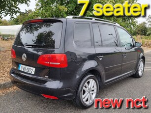 2011 - Volkswagen Touran Manual